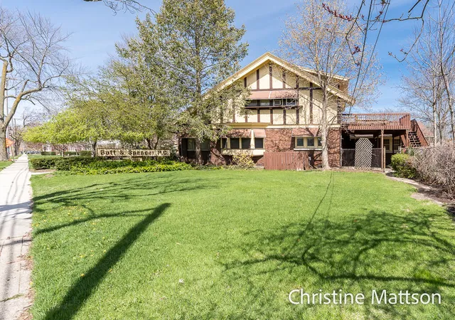 Photo 3 of Sale Pending at 1181 Ransom St, Muskegon, MI 49442 | MLS# 70526528 | Listing updated on 2026-09-17