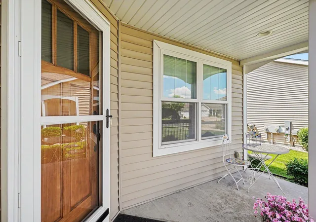 3rd image of 102 Tuscany Cir, Saginaw, MI 48603 | MLS# 50211944