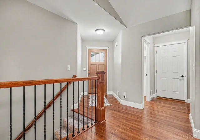 4th image of 102 Tuscany Cir, Saginaw, MI 48603 | MLS# 50211944
