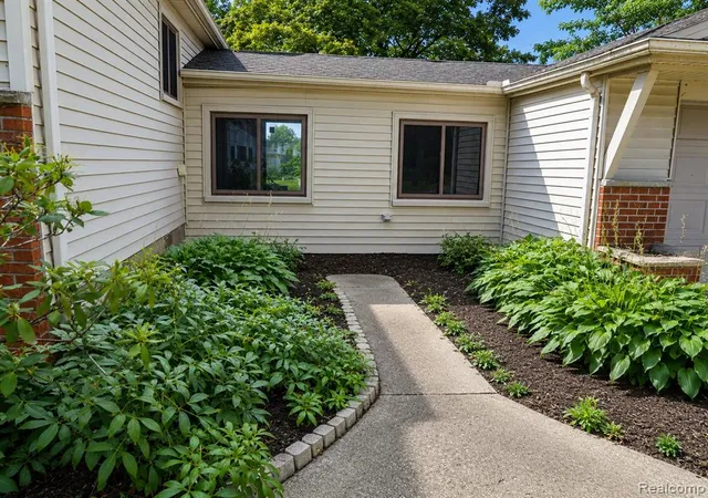 Photo 2 of Single family home for sale at 2026 N Parent St, Westland, MI 48185 | MLS# 61019337 | Listing updated on 2026-08-16
