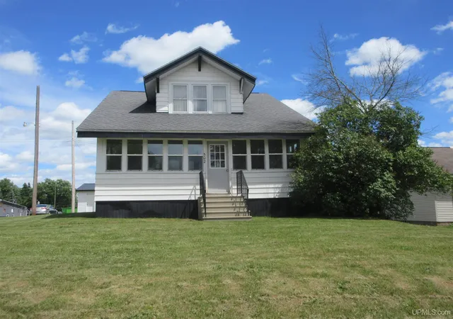 Photo 2 of Sale Pending at 502 Ascherman Ave, Wakefield, MI 49968 | MLS# 50212387 | Listing updated on 2026-08-06