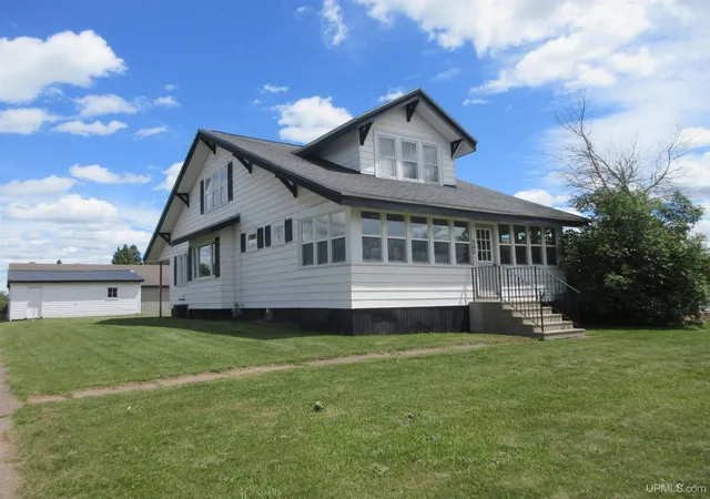 Photo 3 of Sale Pending at 502 Ascherman Ave, Wakefield, MI 49968 | MLS# 50212387 | Listing updated on 2026-08-06