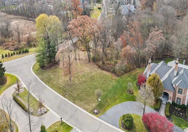 Land for sale at 555 No Land #NO, Bloomfield Hills, MI 48304 | MLS# 60959249 | Listing updated on 2026-04-30