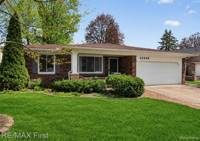 Homes for sale in Sterling Heights, MI | 42446 Sycamore Dr, Sterling Heights, MI 48313 | MLS# 61002736