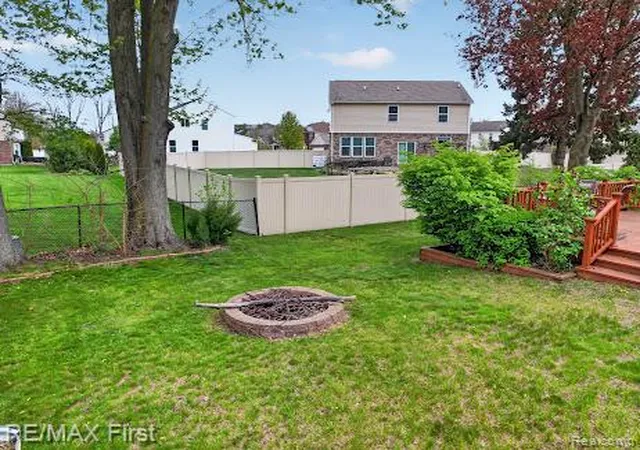 Homes for sale in Sterling Heights, MI | 42446 Sycamore Dr, Sterling Heights, MI 48313 | MLS# 61002736