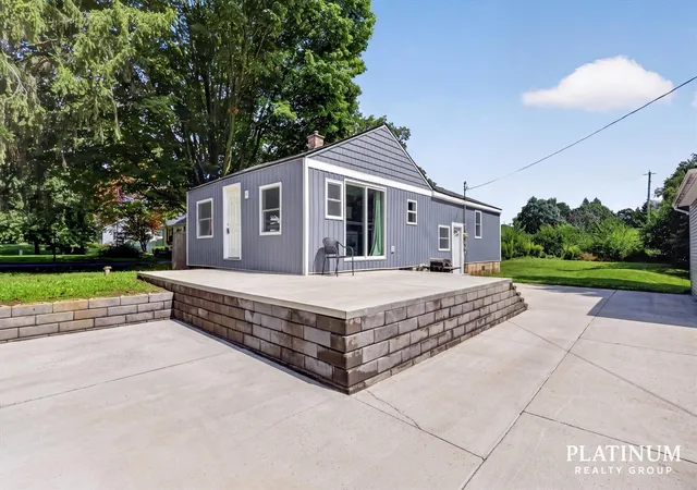 image of 9106 Byron Center Ave, Byron Center, MI 49315 | MLS# 70553204