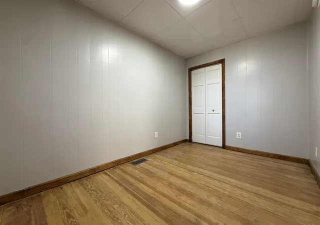 Listing Photo 5 - Condo for sale in building located at 1732 7th St, Muskegon, MI 49441