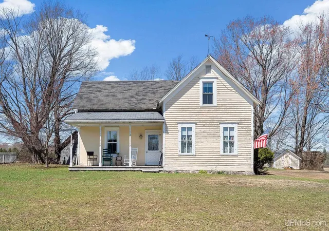 4th image of 226 Carlshend Rd, Skandia, MI 49885 | MLS# 50206493