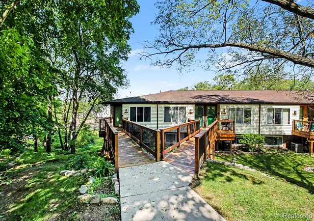 Homes for sale in Milford, MI | 851 Union St #40, Milford, MI 48381 | MLS# 60995165