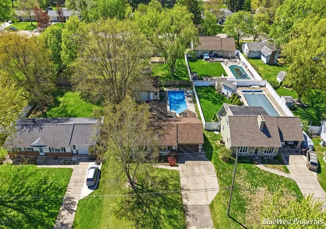 1st image of 7249 Heatherwood Dr, Jenison, MI 49428 | MLS# 70527755
