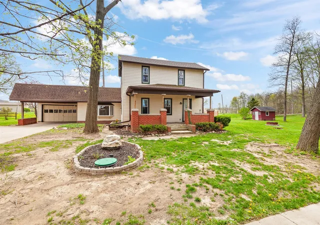 Photo 3 of Single family home for sale at 5910 Lyons Hwy, Adrian, MI 49221 | MLS# 70527681 | Listing updated on 2026-08-28