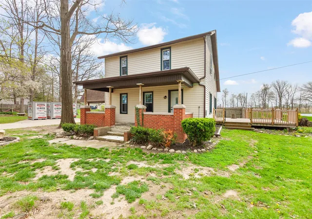Photo 4 of Single family home for sale at 5910 Lyons Hwy, Adrian, MI 49221 | MLS# 70527681 | Listing updated on 2026-08-28