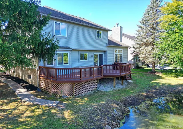 Photo 5 of Single family home for sale at 2320 Baltusrol Dr, Commerce Twp, MI 48382 4883 | MLS# 61024444 | Listing updated on 2026-08-26