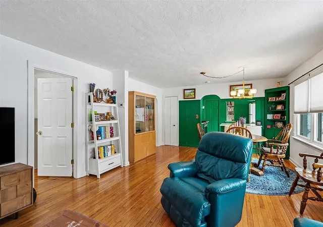 Photo 3 of Sale Pending at 2314 Frederick Ave, Kalamazoo, MI 49008 | MLS# 70549608 | Listing updated on 2026-08-30
