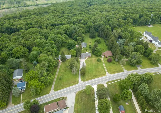 Homes for sale in Clay, MI | 9404 River Rd, Clay, MI 48001 | MLS# 61002054