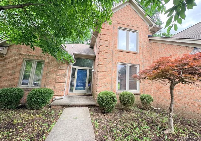2nd image of 43336 Herring Dr, Clinton Township, MI 48038 | MLS# 61007153