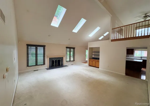 4th image of 43336 Herring Dr, Clinton Township, MI 48038 | MLS# 61007153