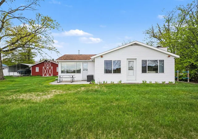 Homes for sale in Beaverton, MI | 5495 Oakridge Dr, Beaverton, MI 48612 | MLS# 50208239