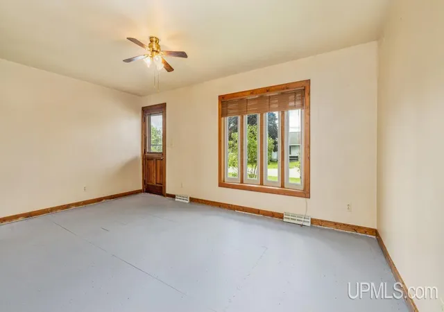 Homes for sale in Quinnesec, MI | 830 Mullen St, Quinnesec, MI 49876 | MLS# 50212476