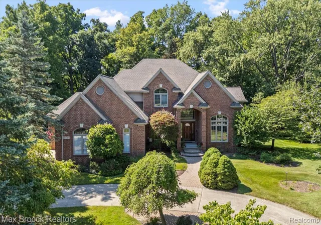 Photo 1 of Single family home for sale at 30065 Cheviot Hills Dr, Franklin, MI 48025 | MLS# 61018213 | Listing updated on 2026-09-06