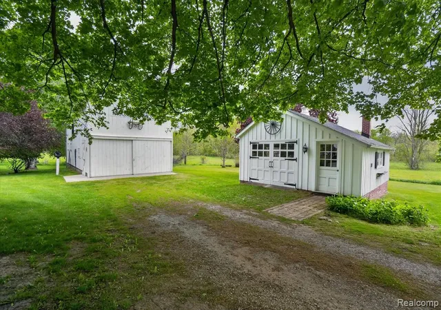 Homes for sale in Gregory, MI | 17750 M-106, Gregory, MI 48137 | MLS# 60993742