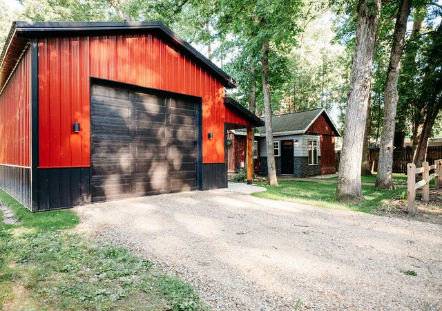 5th image of 52493 35 1/2 St, Paw Paw, MI 49079 | MLS# 70540455