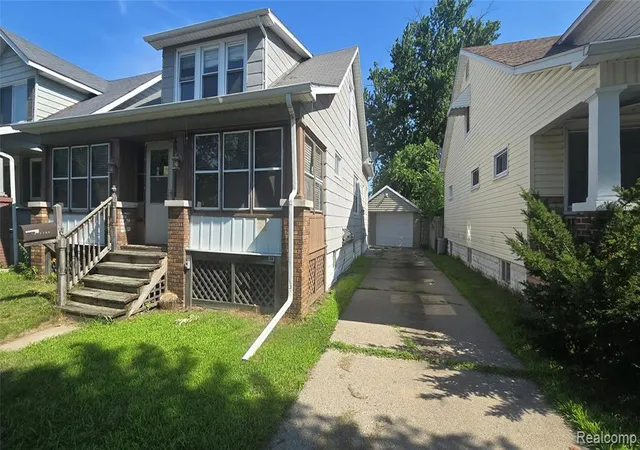 Homes for sale in Port Huron, MI | 1619 White St, Port Huron, MI 48060 | MLS# 61010654