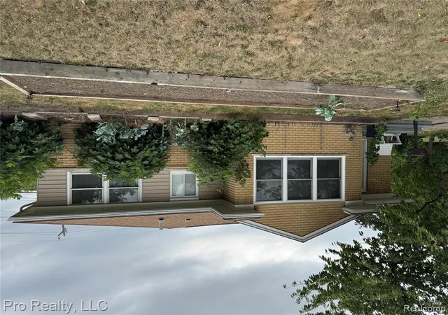 Photo 1 of Single family home for sale at 17028 W 13 Mile Rd, Beverly Hills, MI 48025 | MLS# 61019827 | Listing updated on 2026-08-30