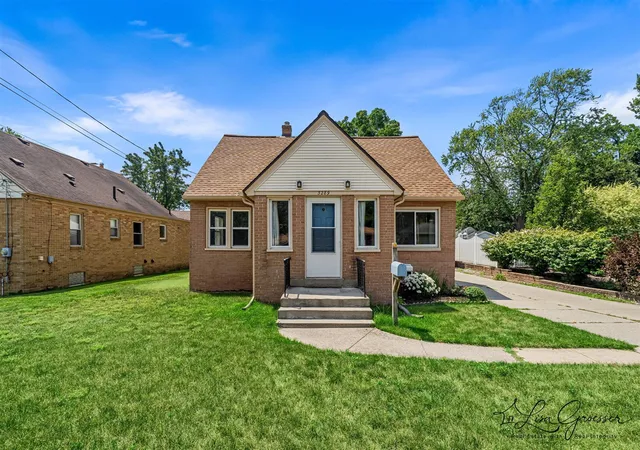 Homes for sale in Grandville, MI | 3289 Earle Ave, Grandville, MI 49418 | MLS# 70544321