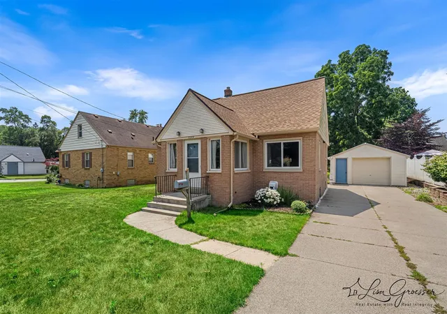 Homes for sale in Grandville, MI | 3289 Earle Ave, Grandville, MI 49418 | MLS# 70544321