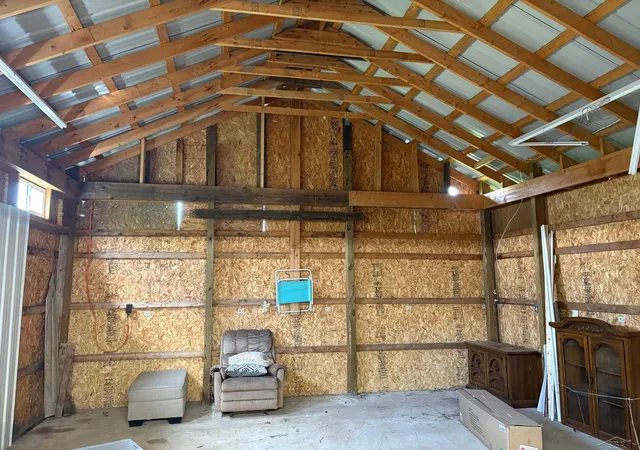 Photo 3 of Sale Pending at 3011 Harrison Dr, Saginaw, MI 48604 | MLS# 50173617 | Listing updated on 2025-05-23