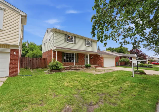 2nd image of 14140 Hubbard St, Livonia, MI 48154 | MLS# 70540794