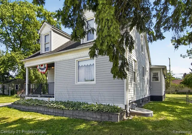 Homes for sale in Inkster, MI | 28745 Avondale St, Inkster, MI 48141 | MLS# 60998165