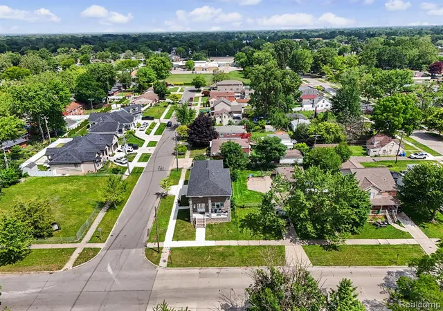 Homes for sale in Dearborn Heights, MI | 26172 Hass St, Dearborn Heights, MI 48127 | MLS# 61010410