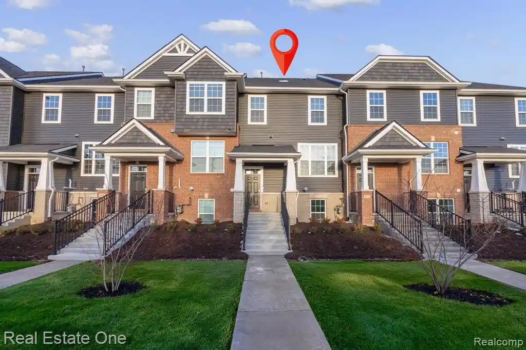 Listing Photo 1 - Condo for sale in 378 N Sydney Ct located at 378 N Sydney Ct, Saline, MI 48176 - Unit 378 N Sydney Ct