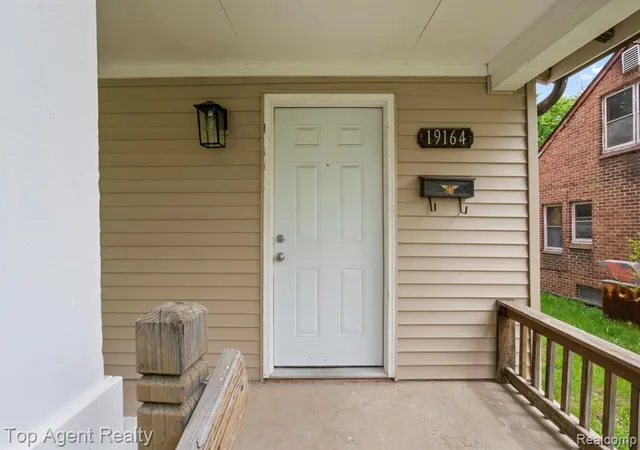 Homes for sale in Highland Park, MI | 19164 Riopelle St, Highland Park, MI 48203 | MLS# 60993650