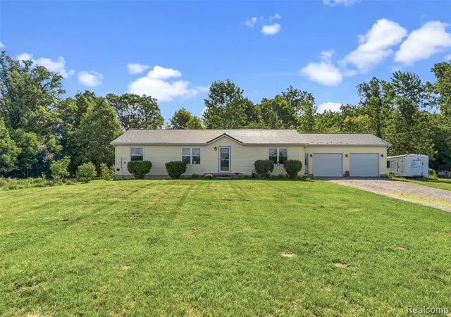 3rd image of 13325 S Beyer Rd, Birch Run, MI 48415 | MLS# 61007742