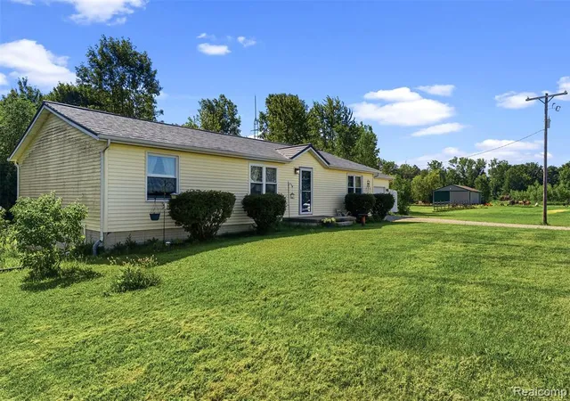 5th image of 13325 S Beyer Rd, Birch Run, MI 48415 | MLS# 61007742