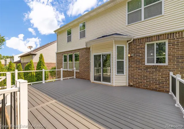 Photo 3 of Single family home for sale at 51743 Leshan Dr, Chesterfield, MI 48047 | MLS# 61020845 | Listing updated on 2026-09-01