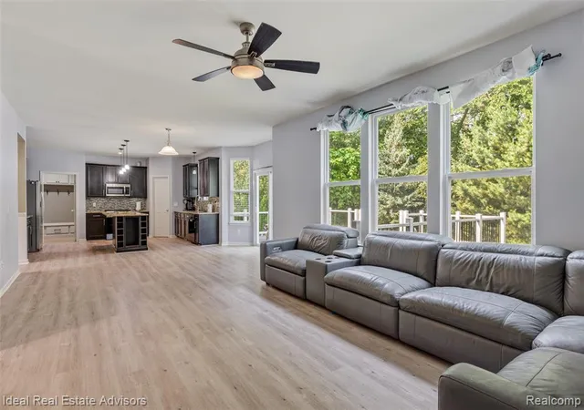 Photo 5 of Single family home for sale at 51743 Leshan Dr, Chesterfield, MI 48047 | MLS# 61020845 | Listing updated on 2026-09-01