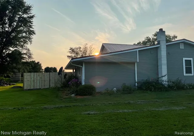 Photo 2 of Single family home for sale at 7415 W Farrand Rd, Clio, MI 48420 9470 | MLS# 61002366 | Listing updated on 2026-09-08