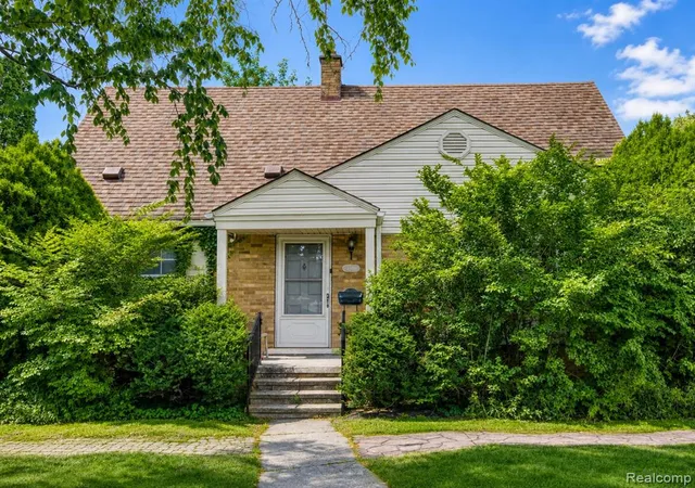Photo 1 of Single family home for sale at 4306 Robinwood Ave, Royal Oak, MI 48073 | MLS# 61015886 | Listing updated on 2026-09-04