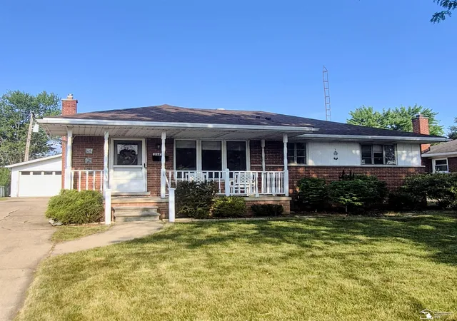 Homes for sale in Trenton, MI | 2579 Grange Rd, Trenton, MI 48183 | MLS# 50214074