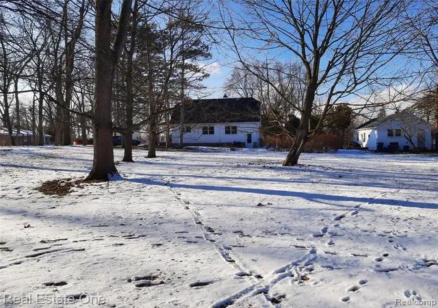 Homes for sale in Bloomfield Hills, MI | 1850 + 1852 Ward Rd, Bloomfield Hills, MI 48302 | MLS# 60990864