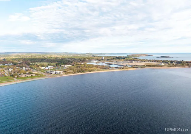 2nd image of 2401 N Lakeshore Blvd, Marquette, MI 49855