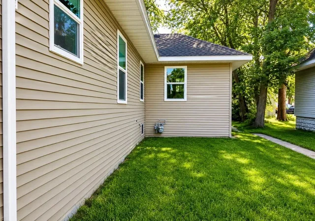 Homes for sale in Benton Harbor, MI | 1027 Broadway, Benton Harbor, MI 49022 | MLS# 70542218