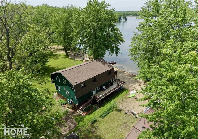 2nd image of 2032 Howard Point Dr, Nashville, MI 49073 | MLS# 50214083