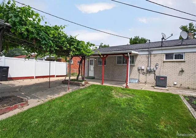 Photo 15 of Single family home for sale at 29391 Mark Ave, Madison Heights, MI 48071 4412 | MLS# 61013951 | Listing updated on 2026-09-05