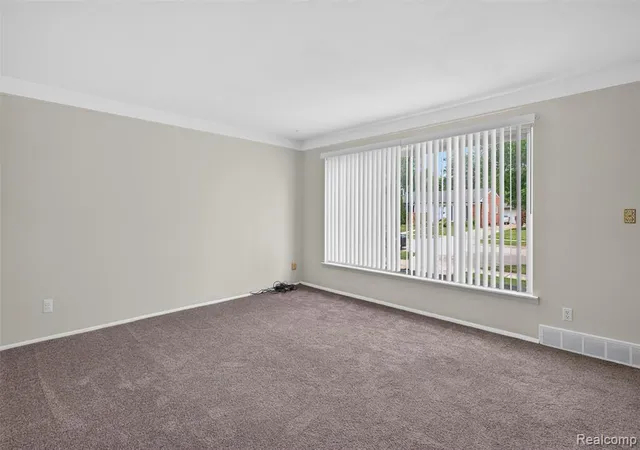 Photo 4 of Single family home for sale at 29391 Mark Ave, Madison Heights, MI 48071 4412 | MLS# 61013951 | Listing updated on 2026-09-05