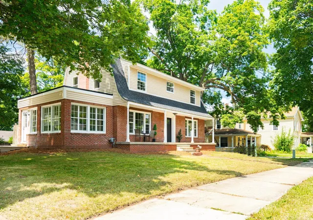 Photo 1 of Sale Pending at 411 N Main St, Lapeer, MI 48446 | MLS# 50217961 | Listing updated on 2026-08-31